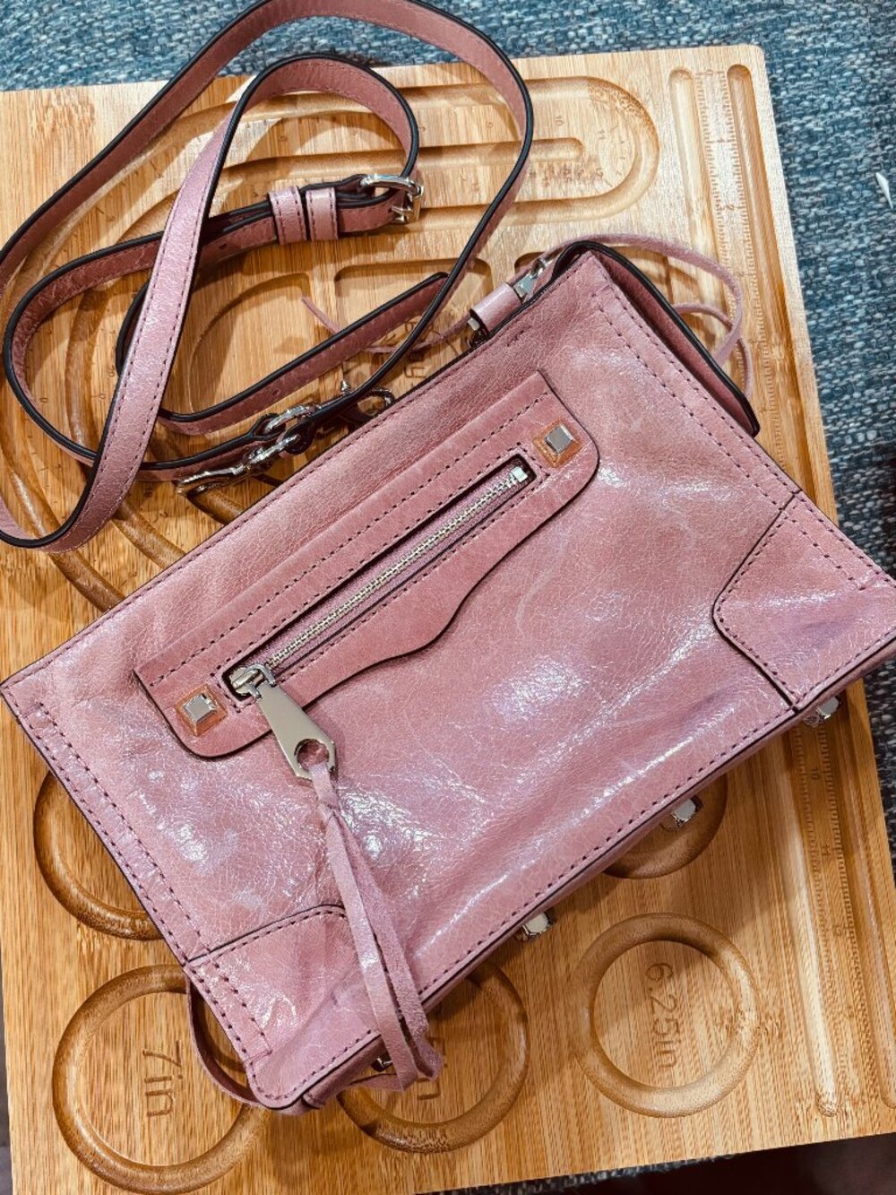 HTF! Rebecca Minkoff Rosa Antico, EUC distressed leather Regan crossbody purse